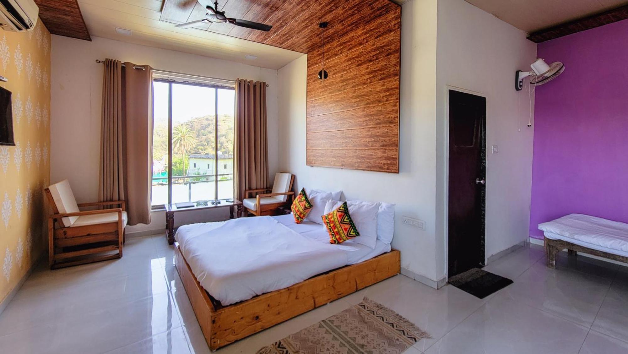 Rudraksha Inn 아부 산 외부 사진